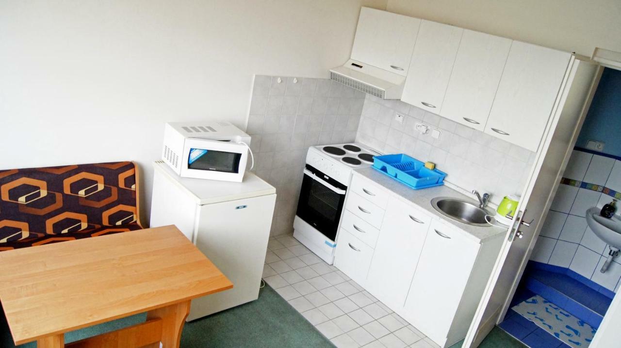نزل براغفي Km House Cerny Most المظهر الخارجي الصورة