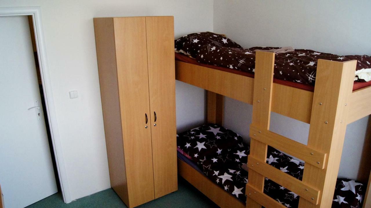نزل براغفي Km House Cerny Most المظهر الخارجي الصورة